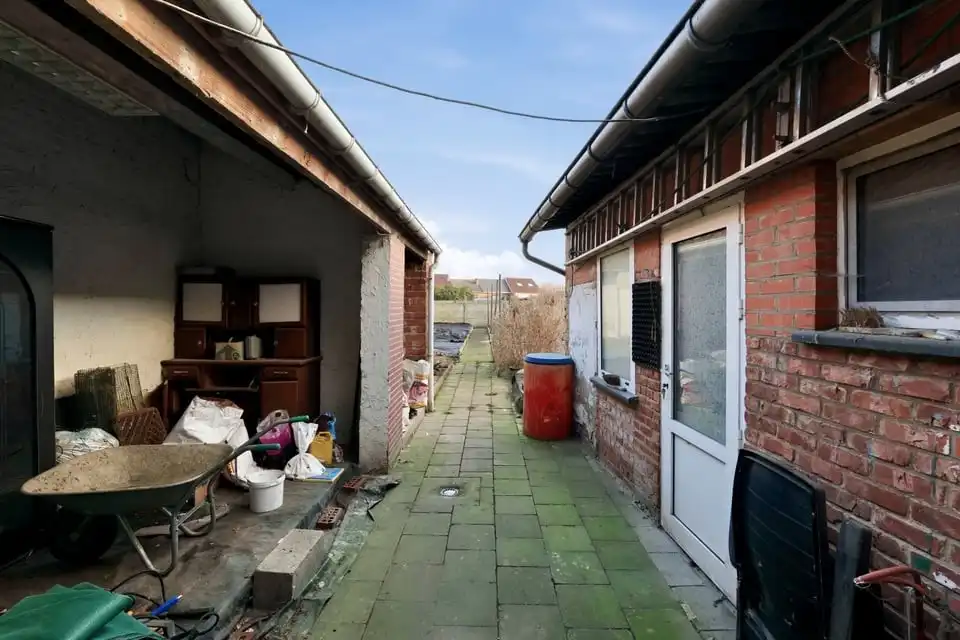 TE RENOVEREN GEZINSWONING MET POTENTIEEL EN TUIN IN HARTJE ZOUTLEEUW foto 18