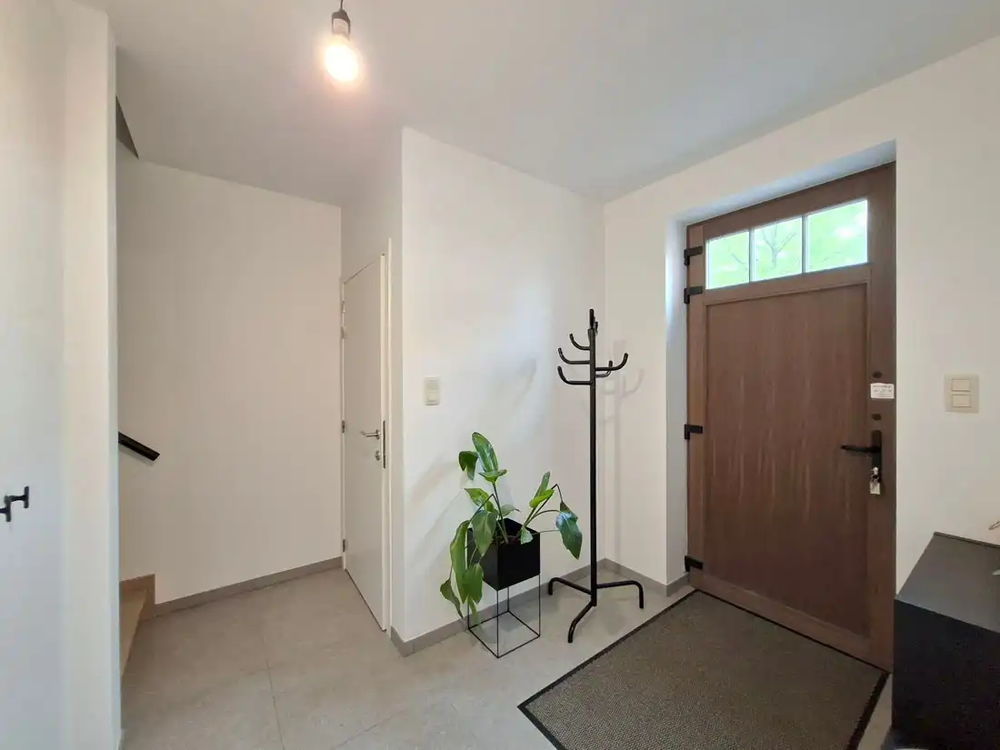 Stijlvolle nieuwbouw woning te Peer foto 2