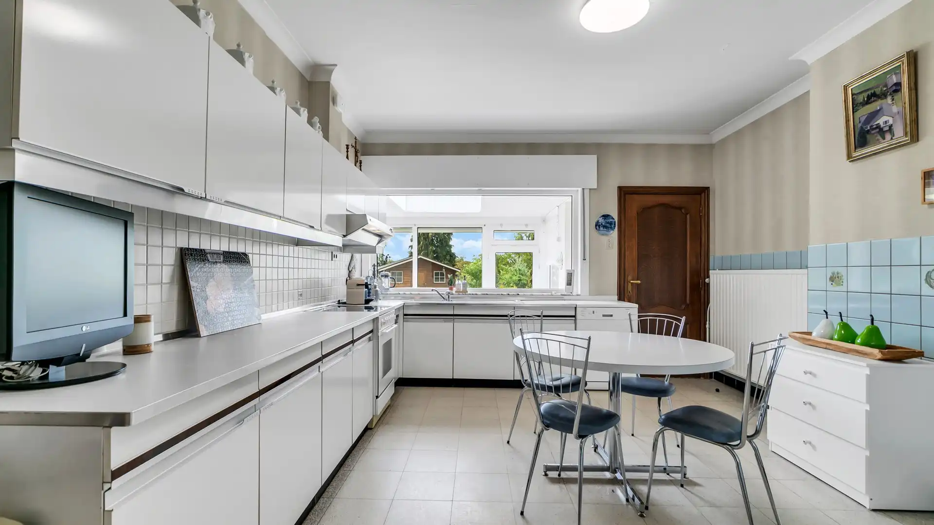 Te renoveren gezinswoning met 3 slaapkamers op ruim perceel van 12a31ca foto 10