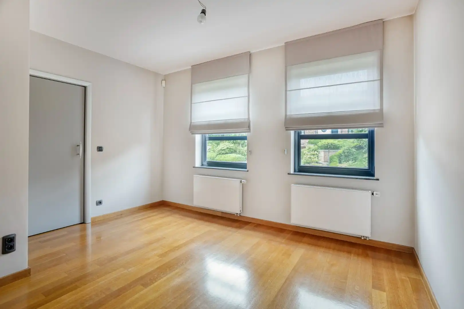 Landelijk en stijlvol wonen in alle rust – Ruime villa met fraai aangelegde tuin foto 13