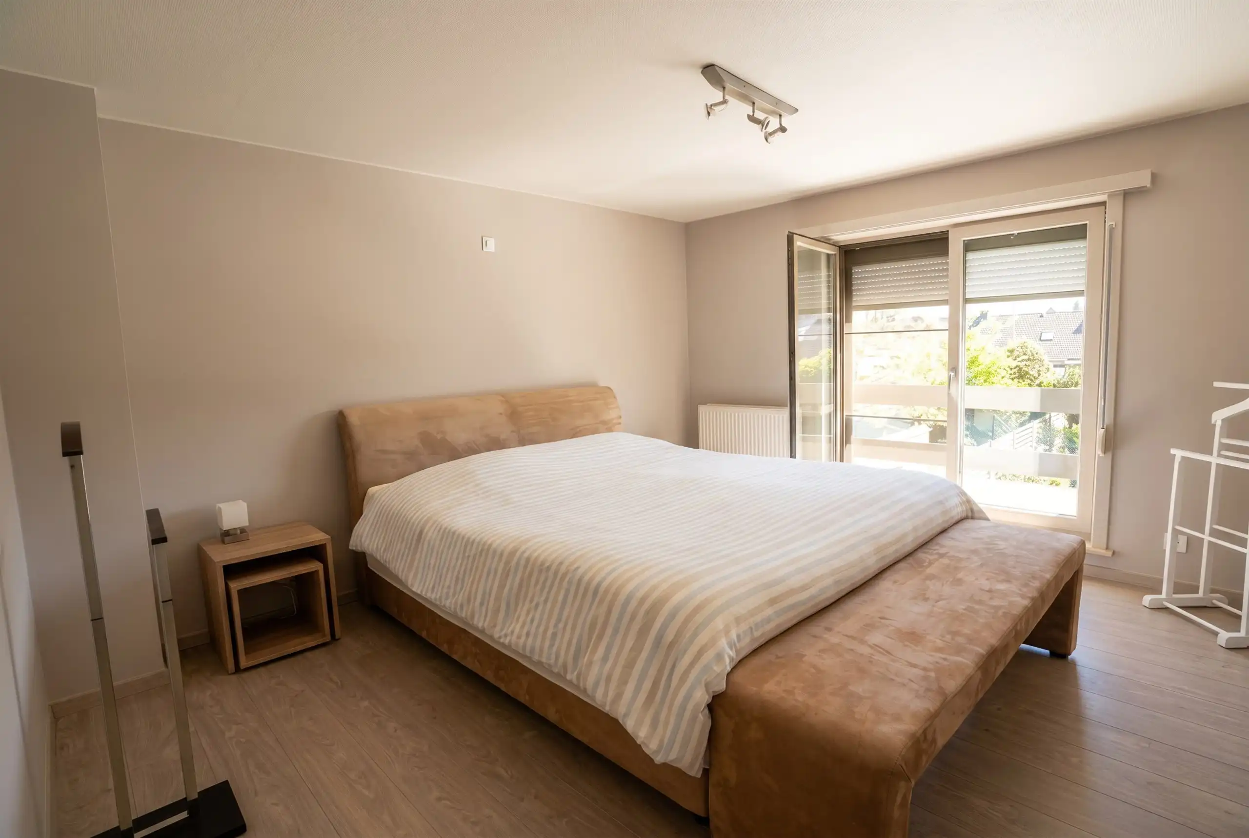 Blikvanger in z'n prijscategorie! Tip-top verzorgde woning! foto 16