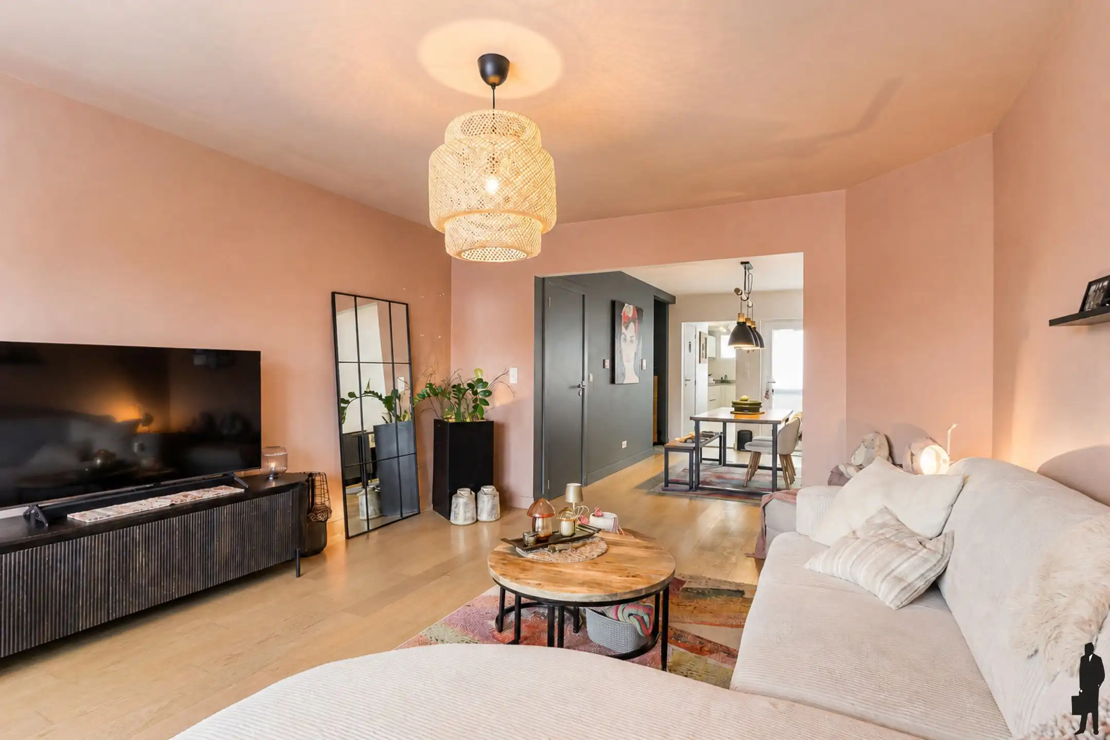 Instapklaar triplex appartement op toplocatie in Sint-Niklaas foto 4