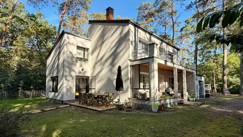 Charmante vernieuwde villa van 231m² op 20 are foto 2