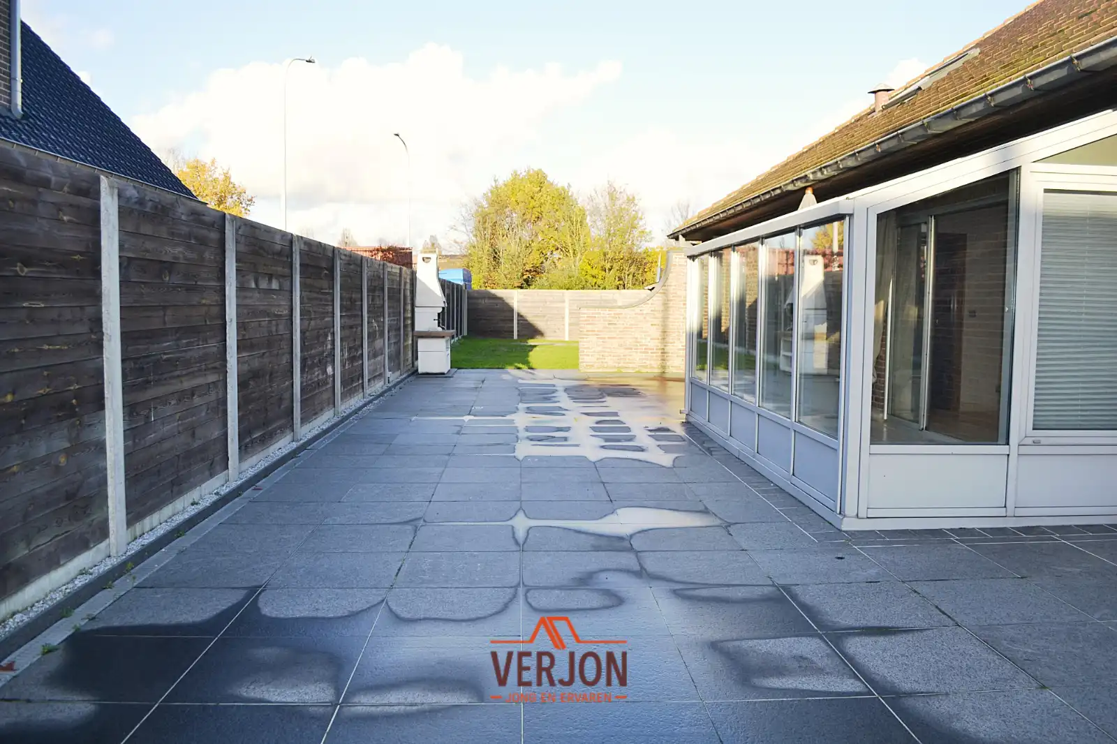 Villa met 4 slaapkamers en dubbele garage in een doodlopende straat te koop in Izegem! foto 20