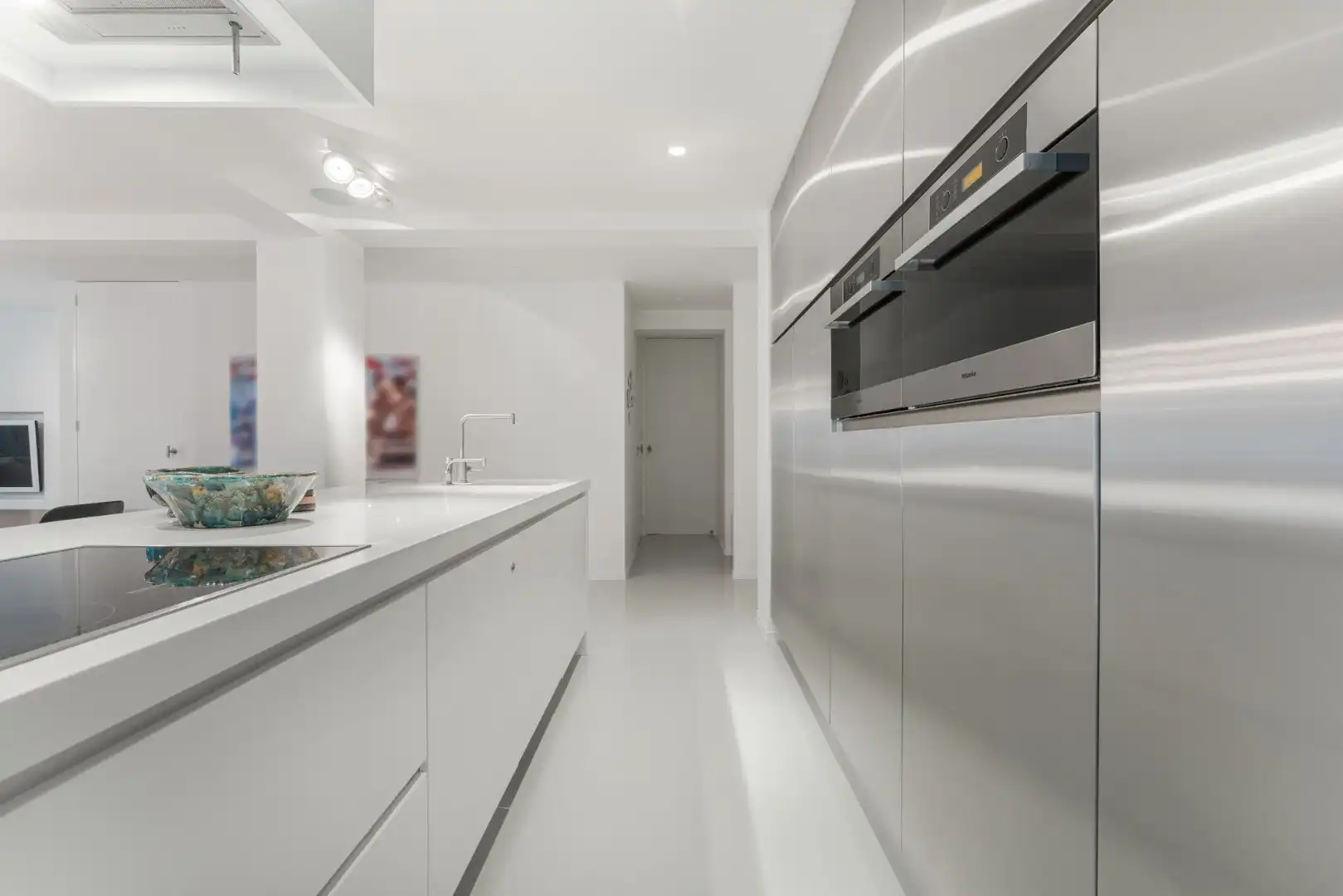 Stijlvol gerenoveerd hoekappartement met loftgevoel, ideaal gelegen aan de Dumortierlaan nabij de Zeedijk foto 7