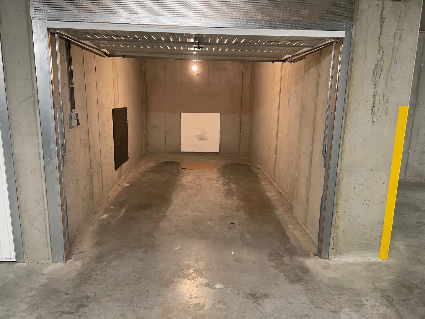 Gesloten garagebox - centrum Wenduine foto 3