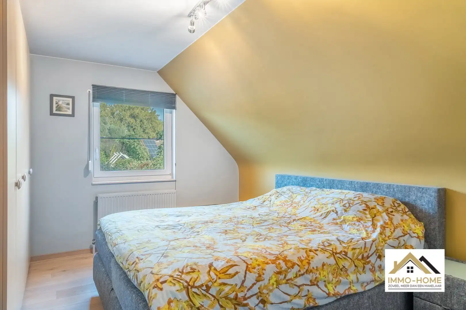 Prachtige woning met breed uitzicht op de tuin foto 17