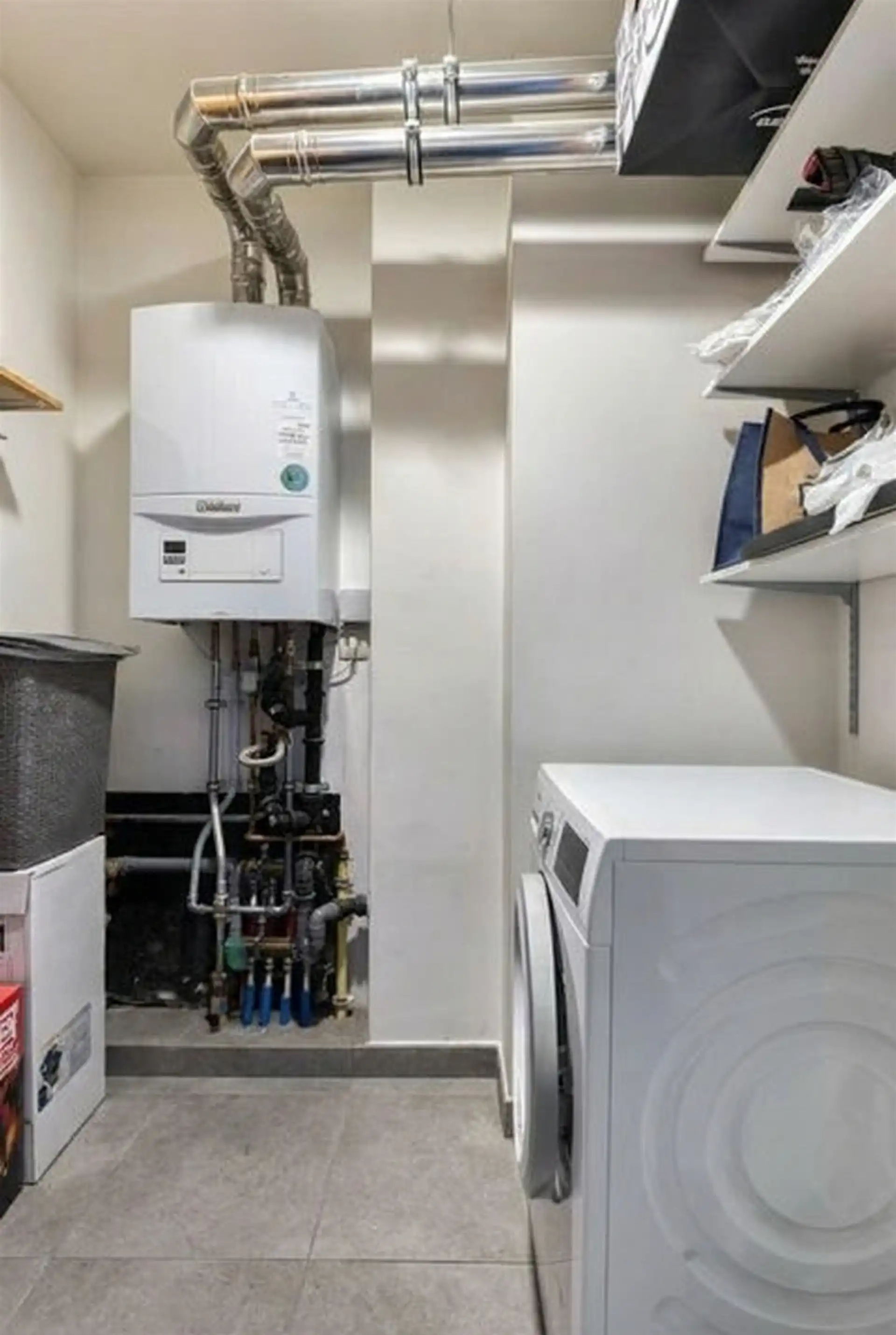 Appartement met ruim Zuidwest georiënteerd terras foto 7