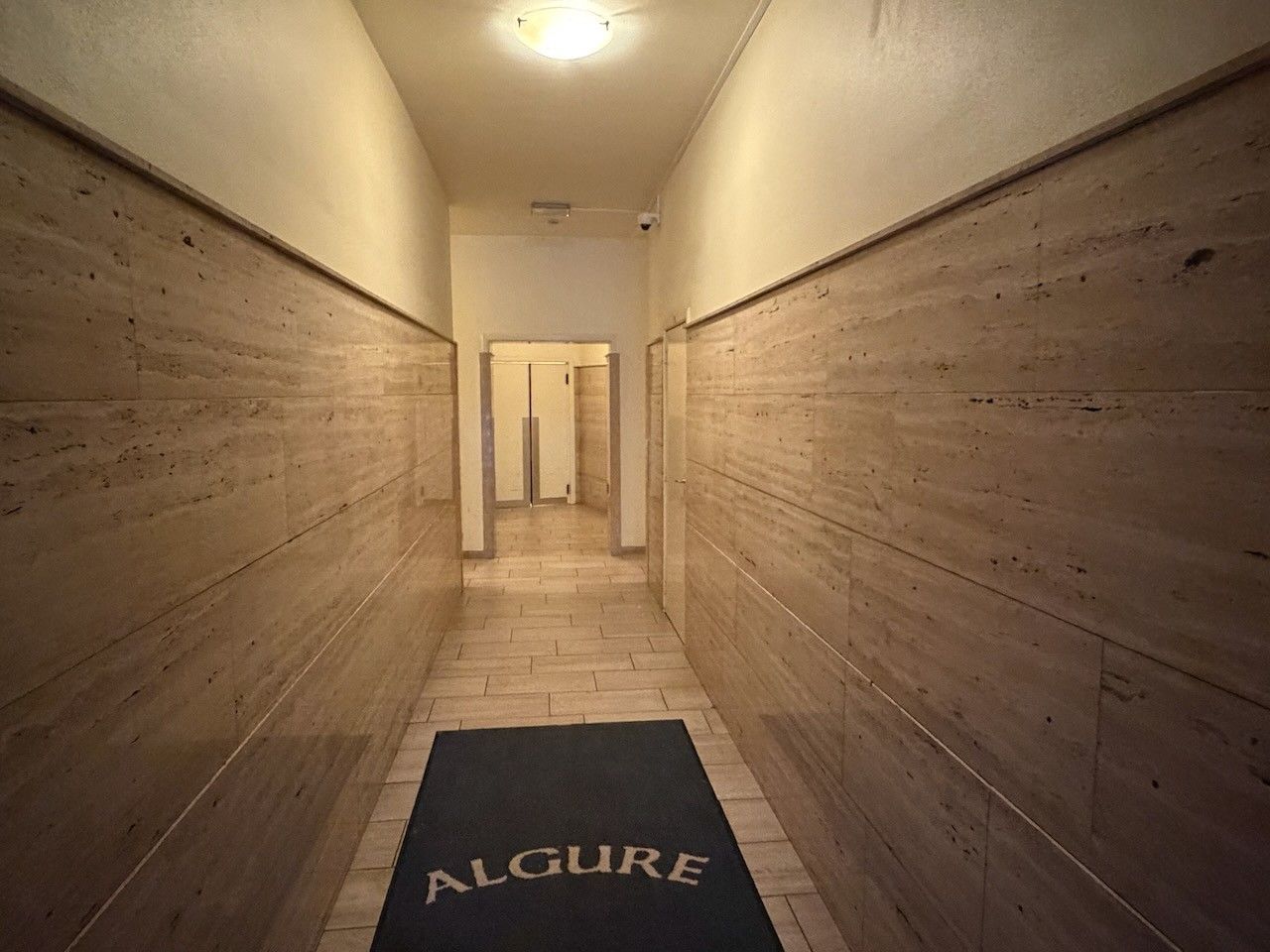 Genk-centrum, Dieplaan 29 bus 28 - Gezellig appartement met 1 slaapkamer (47 m2) en kelderberging. foto 3