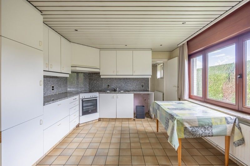 Woning, open bebouwing met naastliggende, grote loods op 18are foto 16