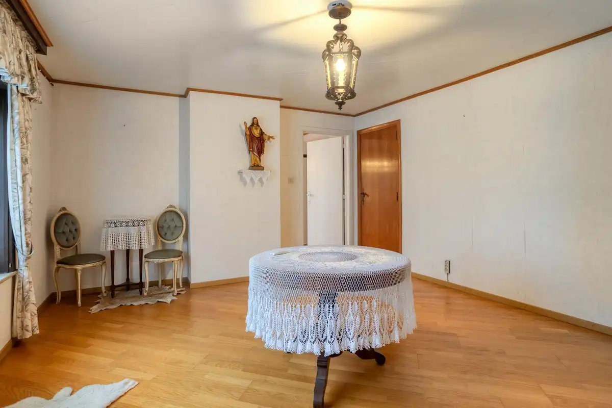 Te renoveren, ruime woning op 427 m2! foto 14