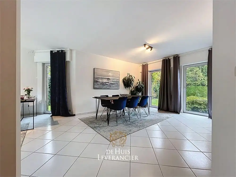 IN OPTIE - Lichtrijke villa met weids uitzicht in Duffel foto 7