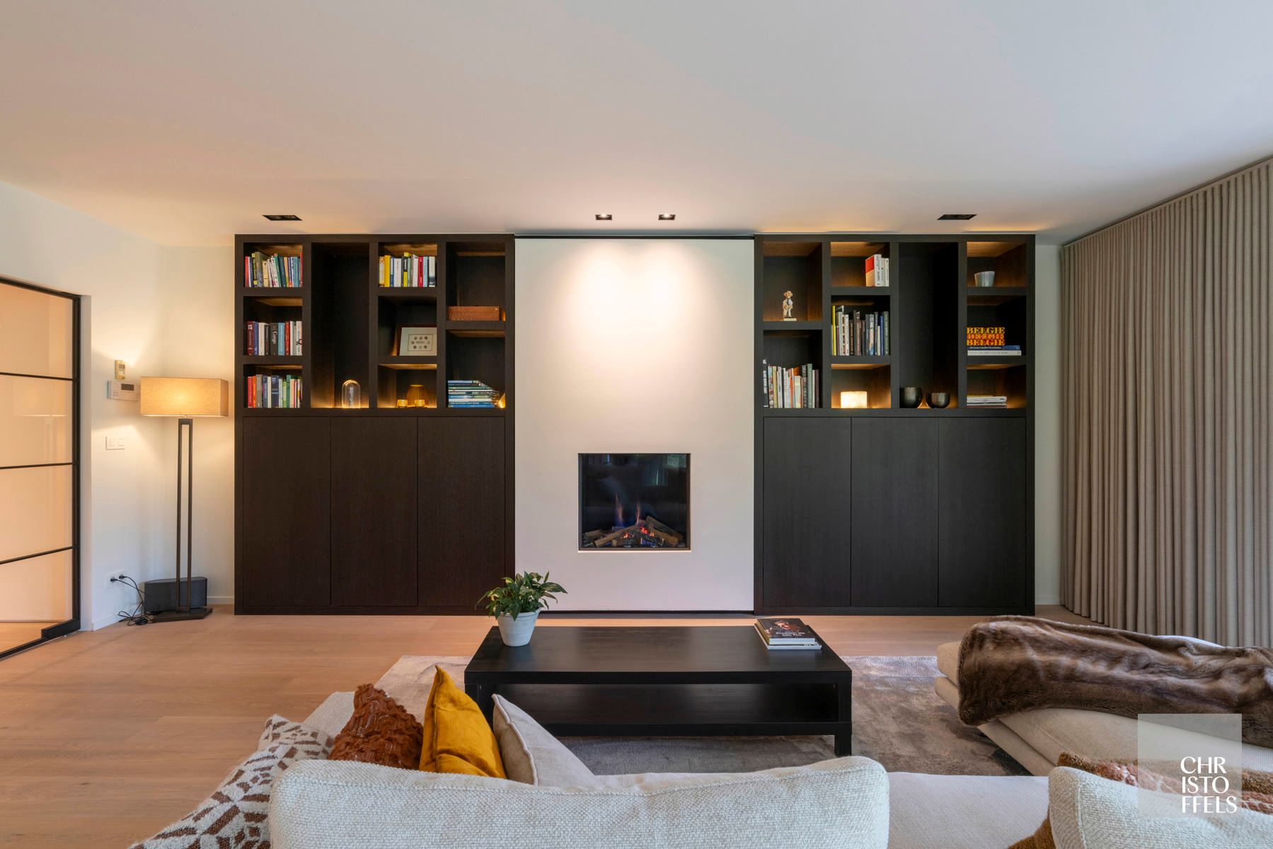 Exclusief villa-appartement (183m²) met privé tuin gelegen in een afgesloten park met buitenzwembad. foto 14