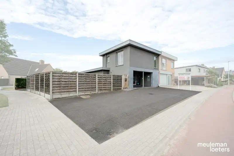 Energiezuinige woning met garage en tuin foto 19