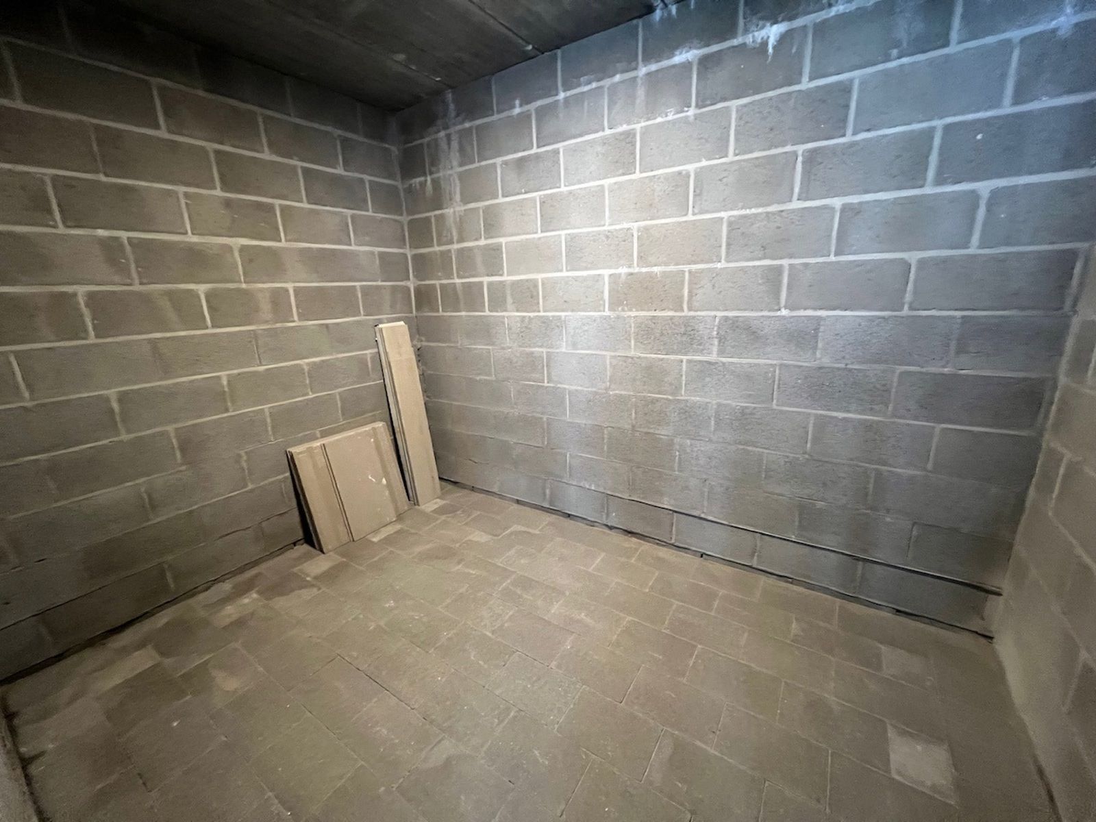 App (2023) met 2 slpk, groot terras (60m²) en carport foto 21