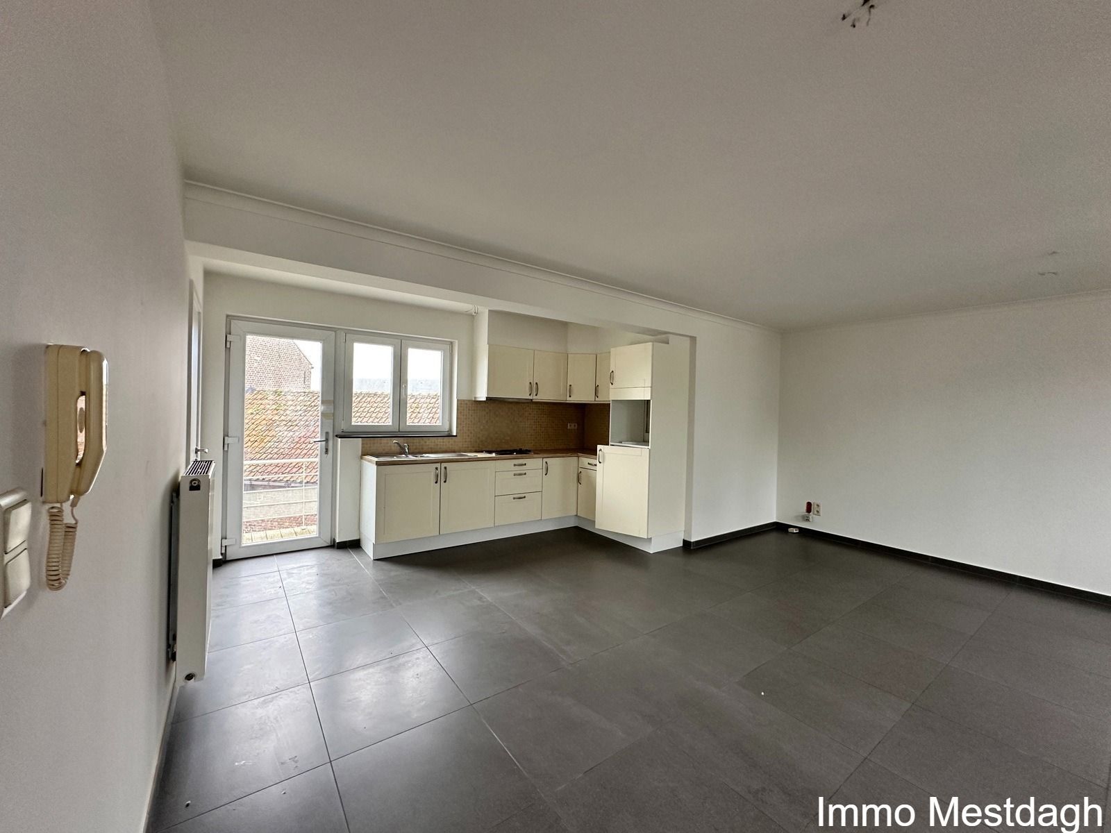 Opbrengsteigendom met 4 appartementen, 3 terrassen foto 17