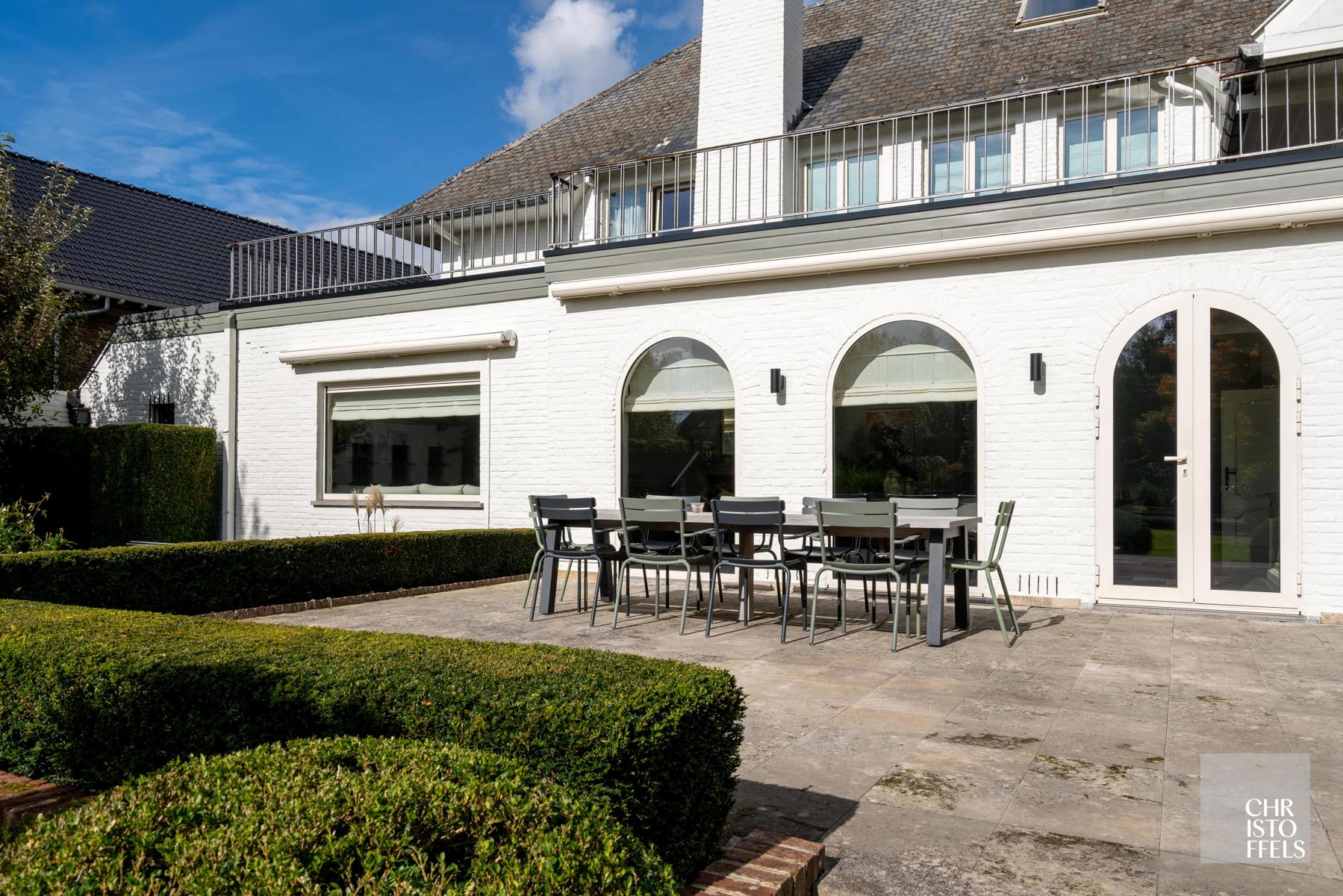 Standingvolle riante villa met kantoren/praktijk en parktuin van 1.906m²!  foto 23