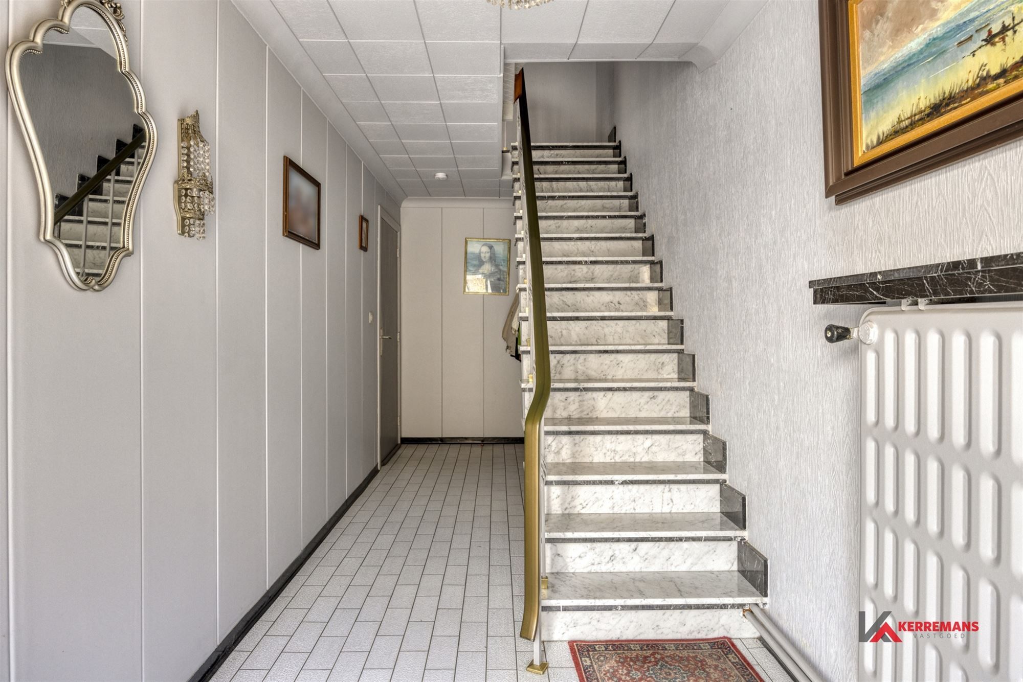Ruime Woning met 3 slaapkamers, tuin en garage. foto 2