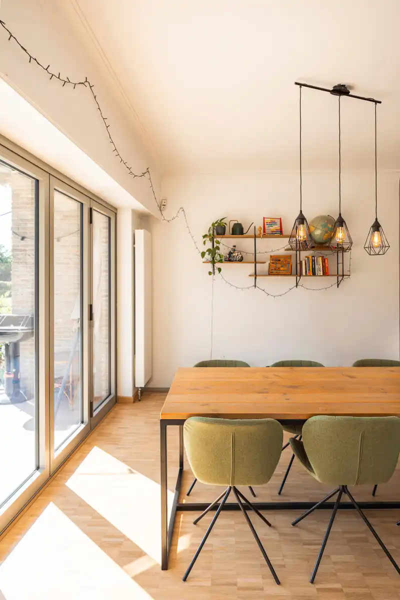 Ruime gezinswoning met 4 slaapkamers op perceel van 528 m² foto 12