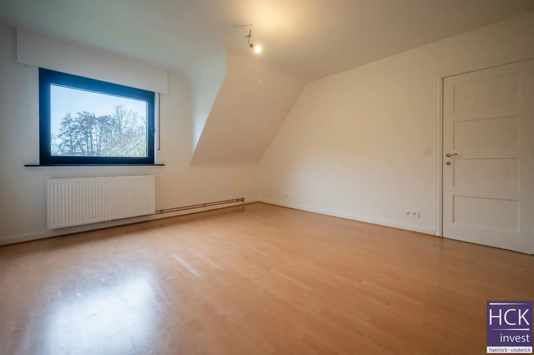 WAREGEM - Totaal gerenoveerde woning met 3 SLPK in residentiële omgeving foto 13