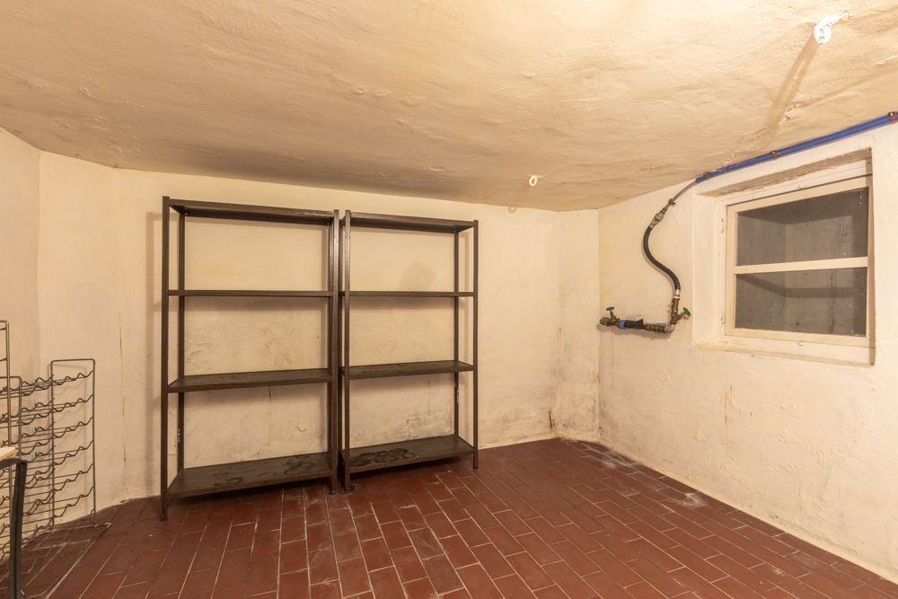 Hoeve met stallen op 3780 m² aan de grens met Elsegem foto 21