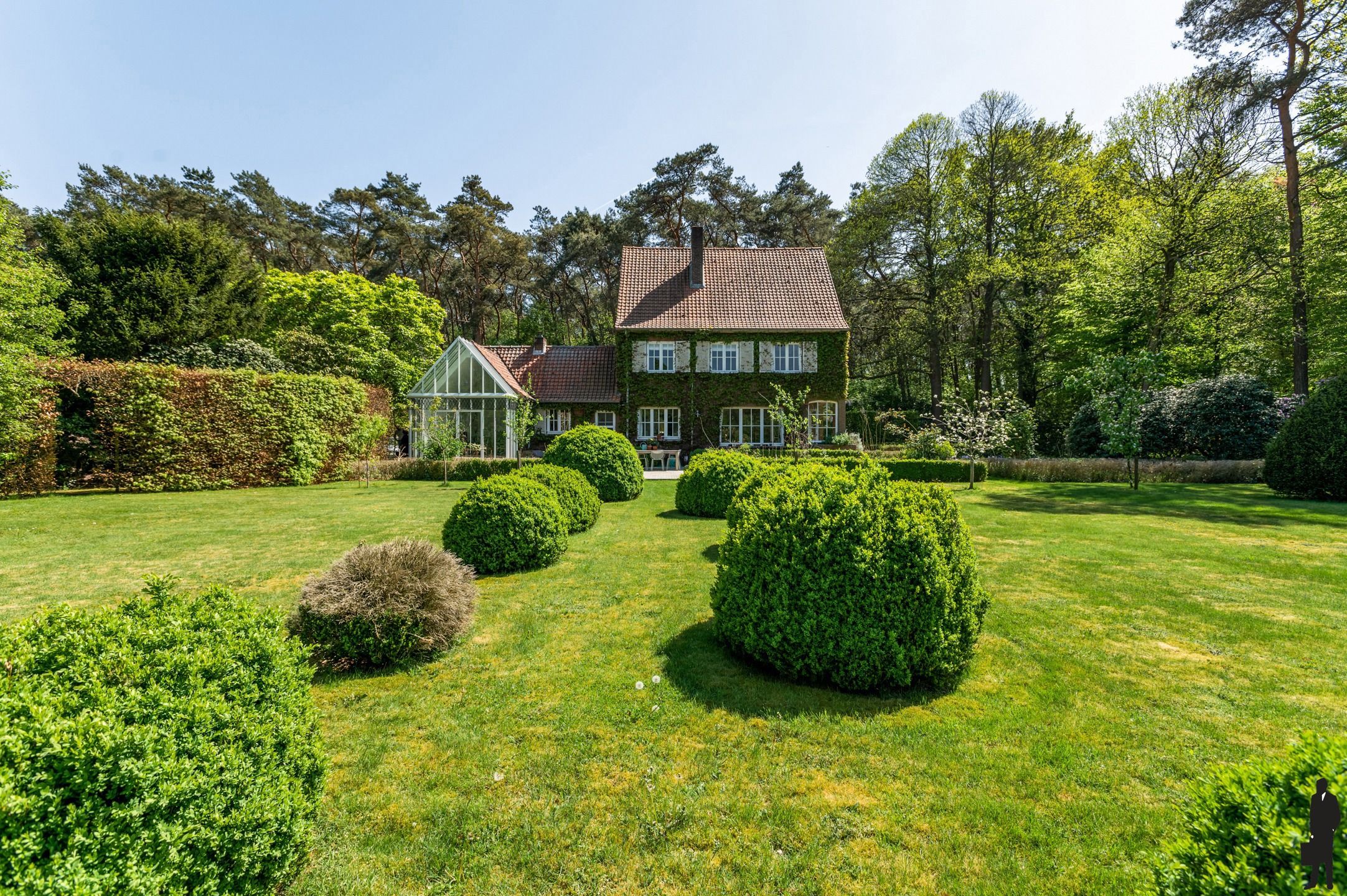 AUTHENTIEKE VILLA MET PARKTUIN EN VERKAVELINGSPOTENTIEEL foto 33