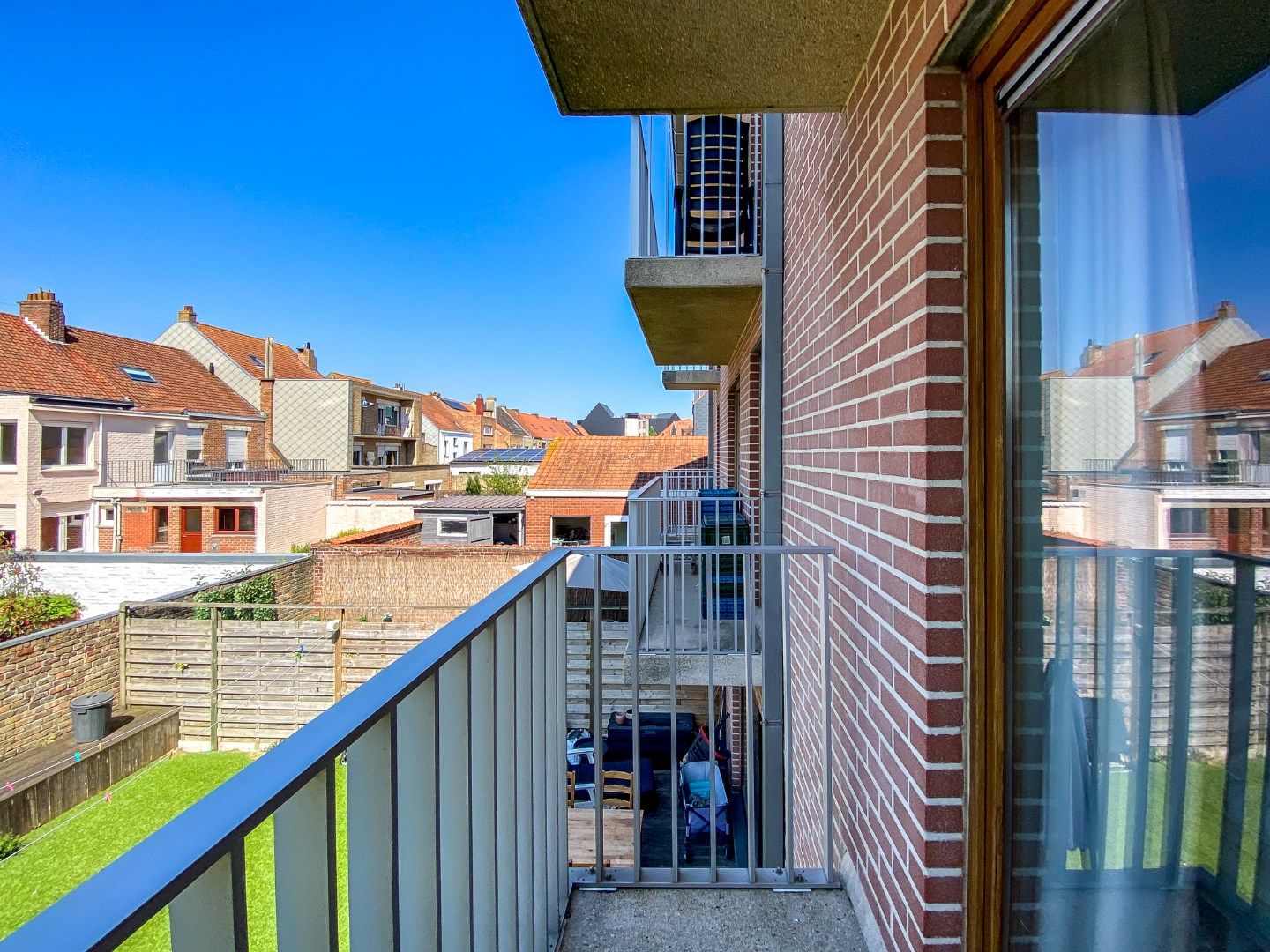 Uiterst goed onderhouden 1-slaapkamerappartement met 2 terrassen te Nieuwpoort-Stad. foto 15