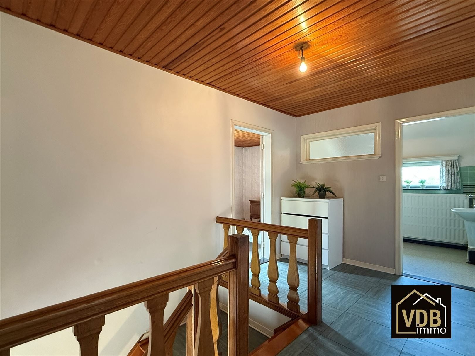  WONING MET 3 SLAAPKAMERS EN MEERDERE GARAGES foto 41