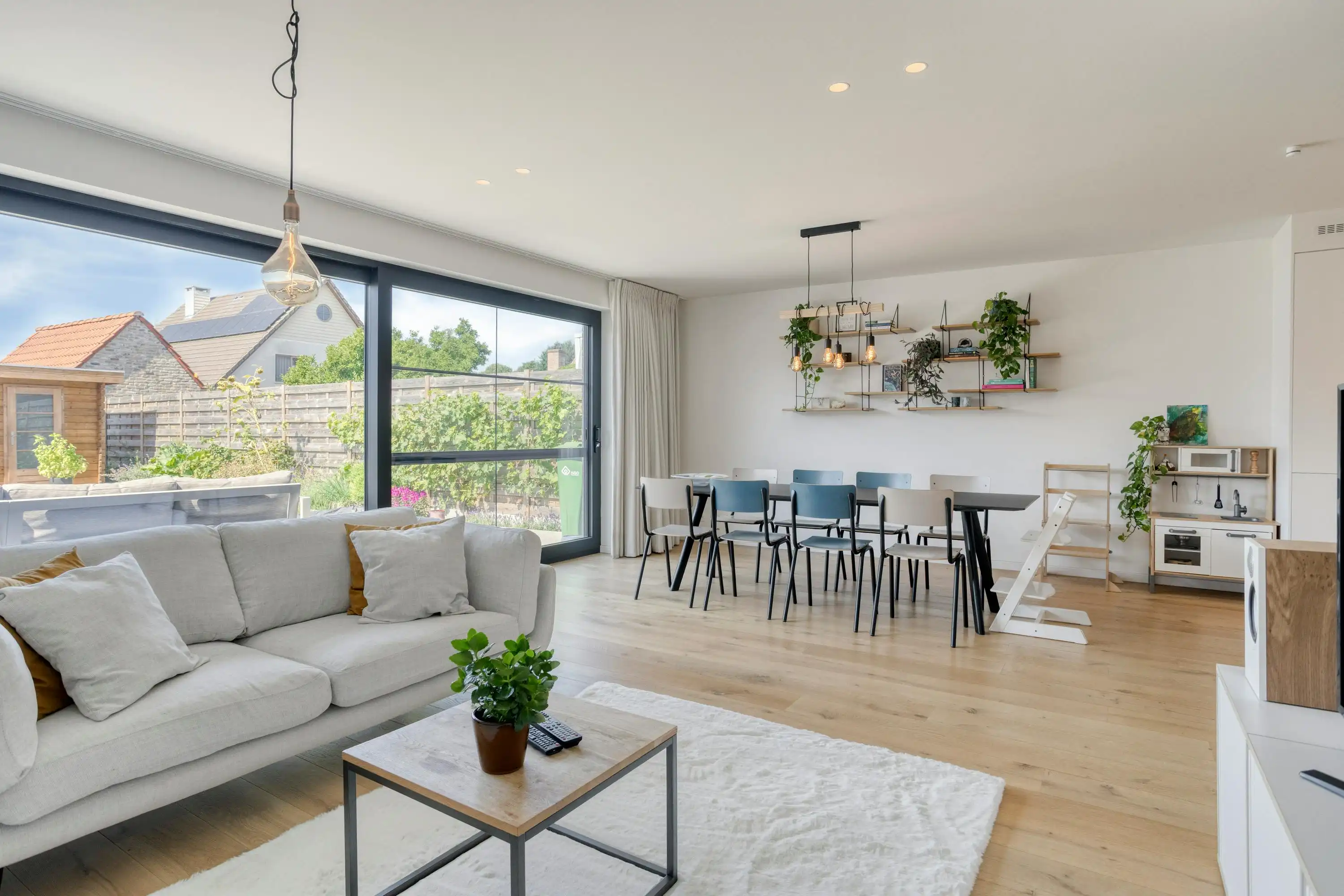Ruim nieuwbouwhuis met 5 slaapkamers te Sijsele te koop foto 5