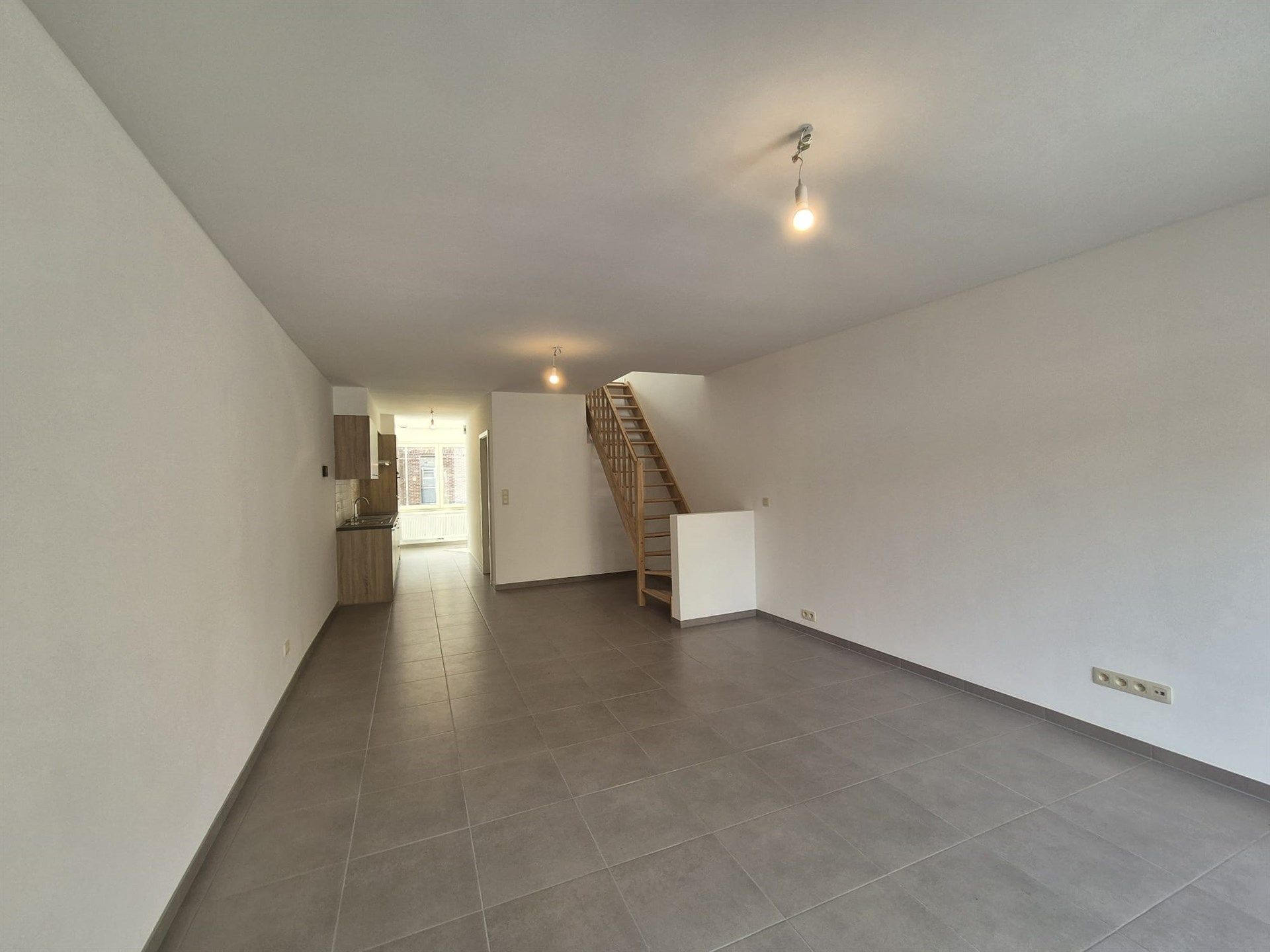 Zeer energiezuinige woning met 2 slaapkamers en tuin. foto 8