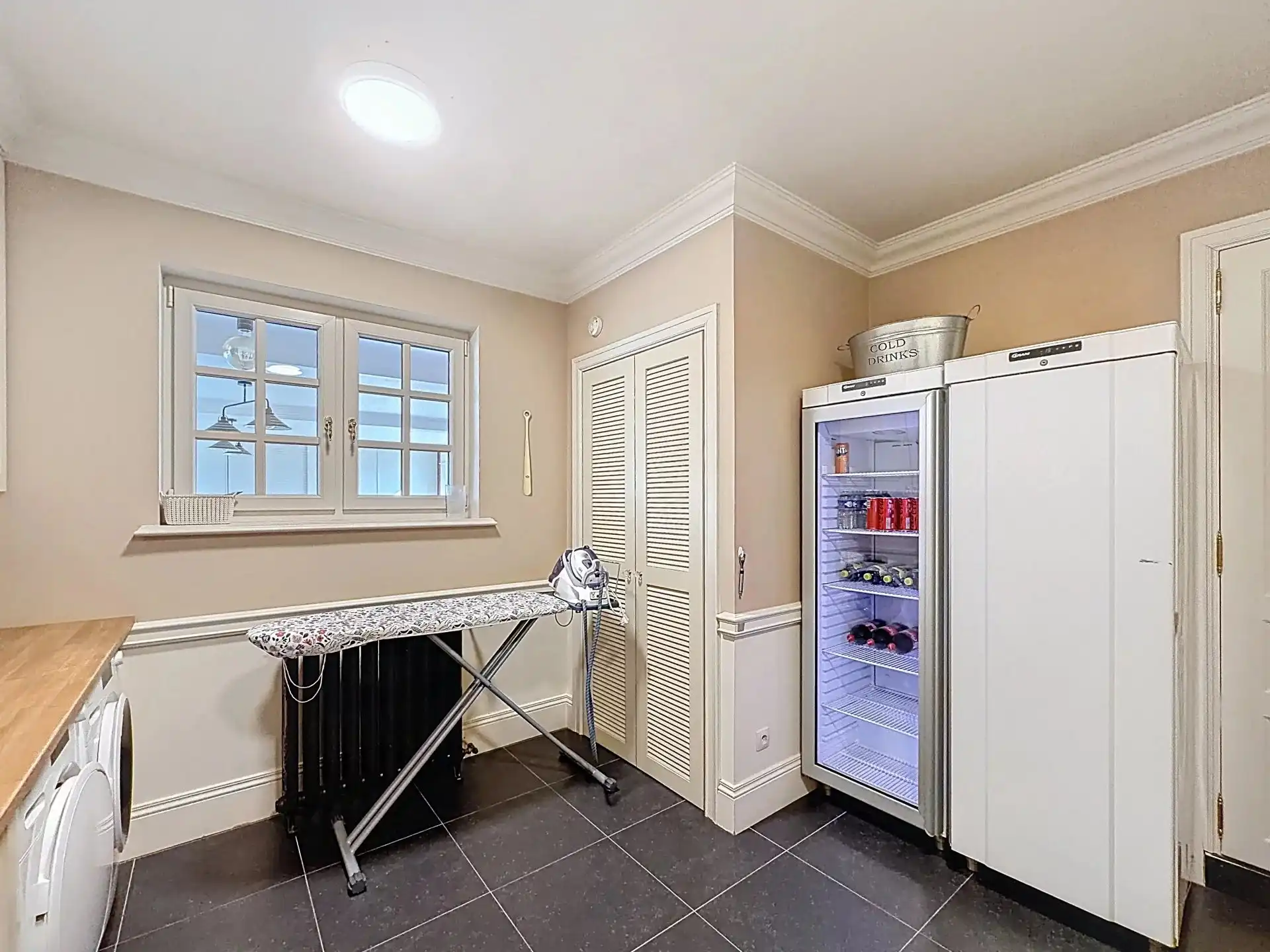 Prachtige luxueuze villa in Amerikaanse stijl met 4 slaapkamers en 2 badkamers. foto 27