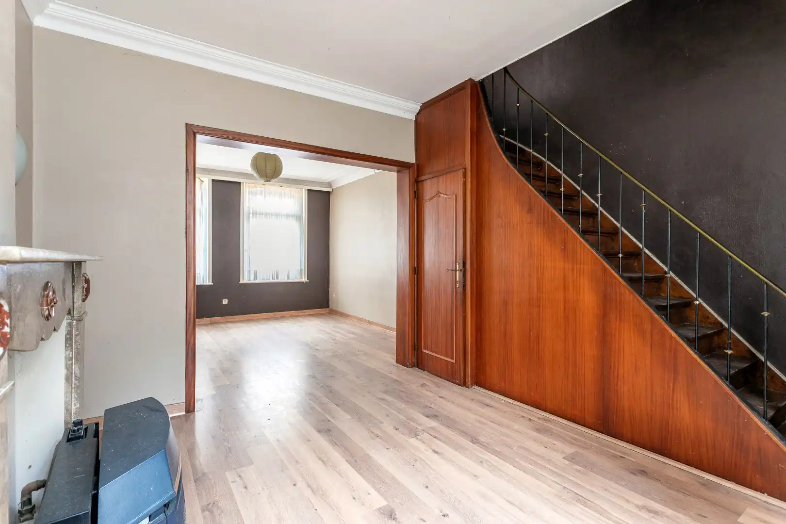 Handelshuis én appartement centrum Halle foto 14