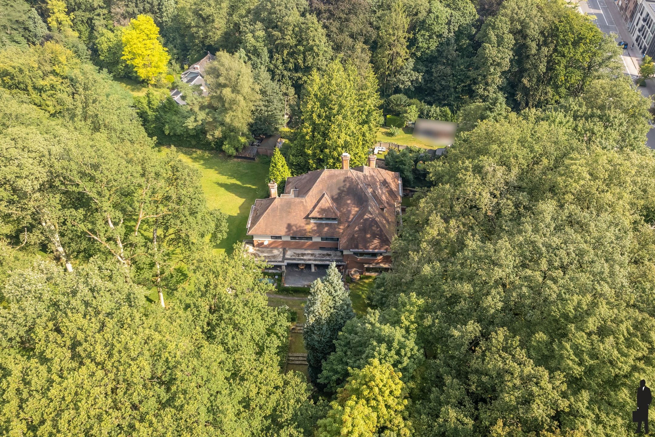 Op Domein Bellenhof, karaktervolle volledig te renoveren villa met prachtige parktuin met oude bomenstand.  A-label mogelijk tot 82kWh! foto 22
