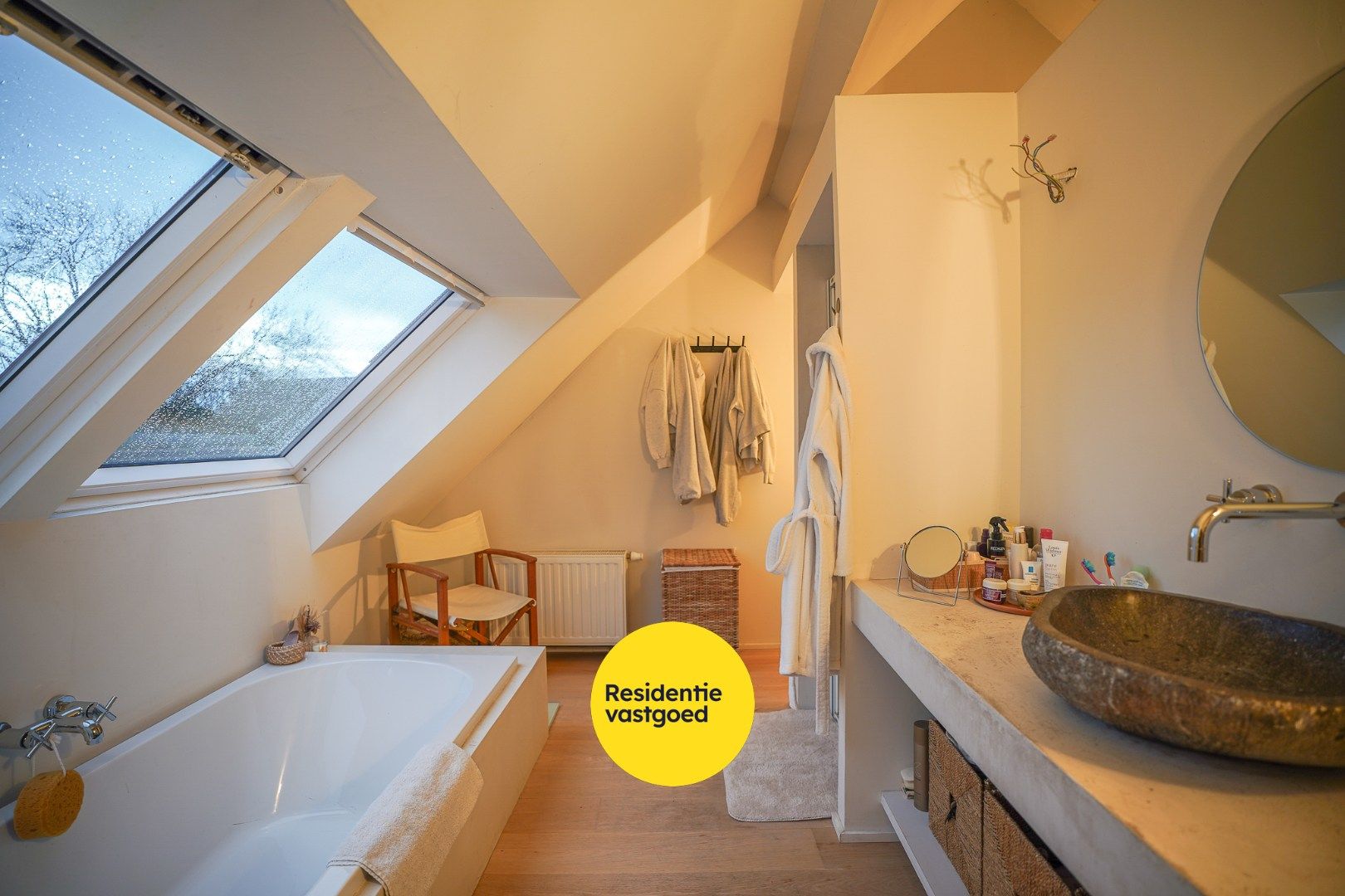 Unieke stadswoning in het hart van Brugge! foto 11