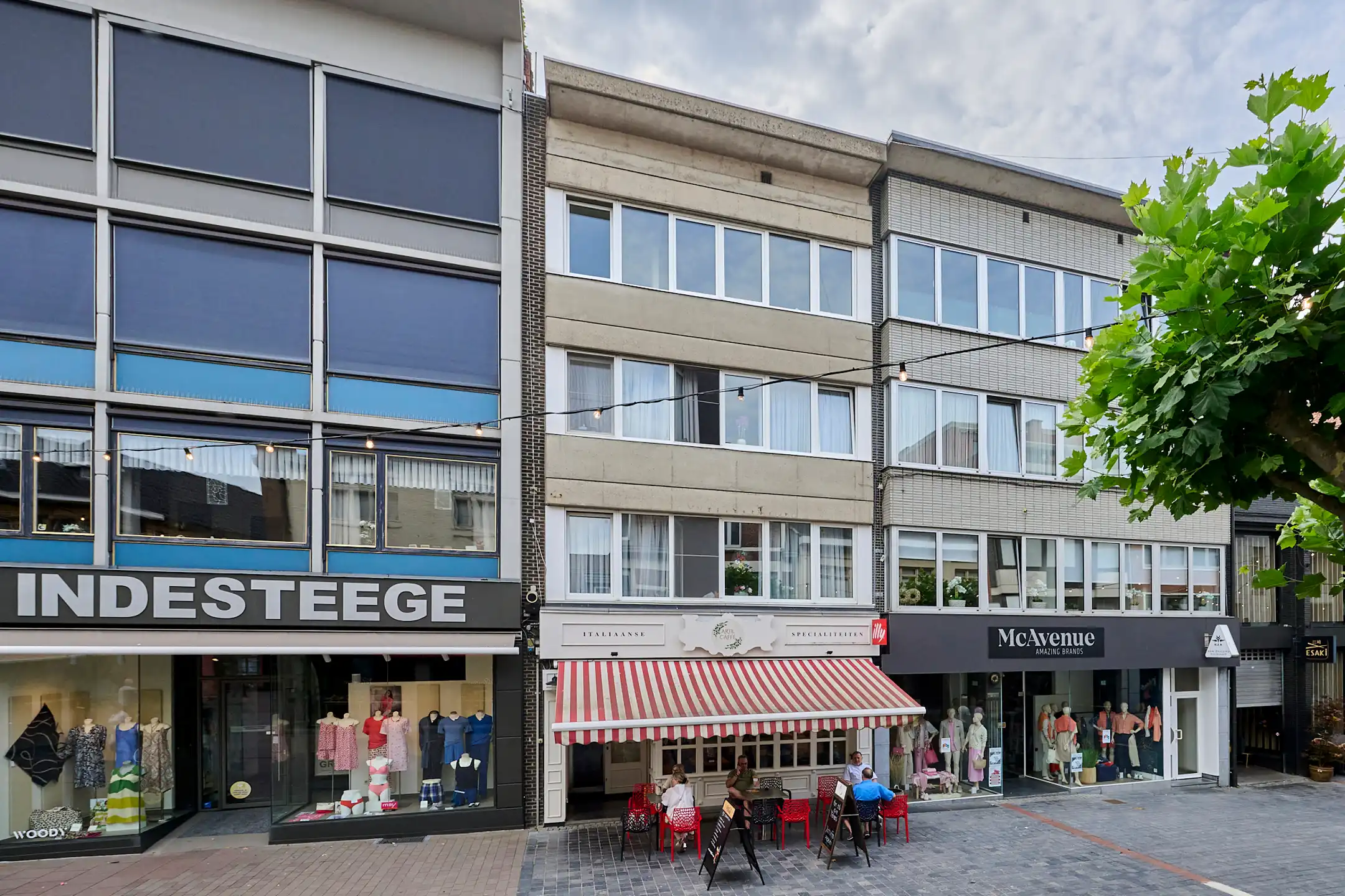 Commercieel te koop Stationsstraat 18 - 3600 Genk