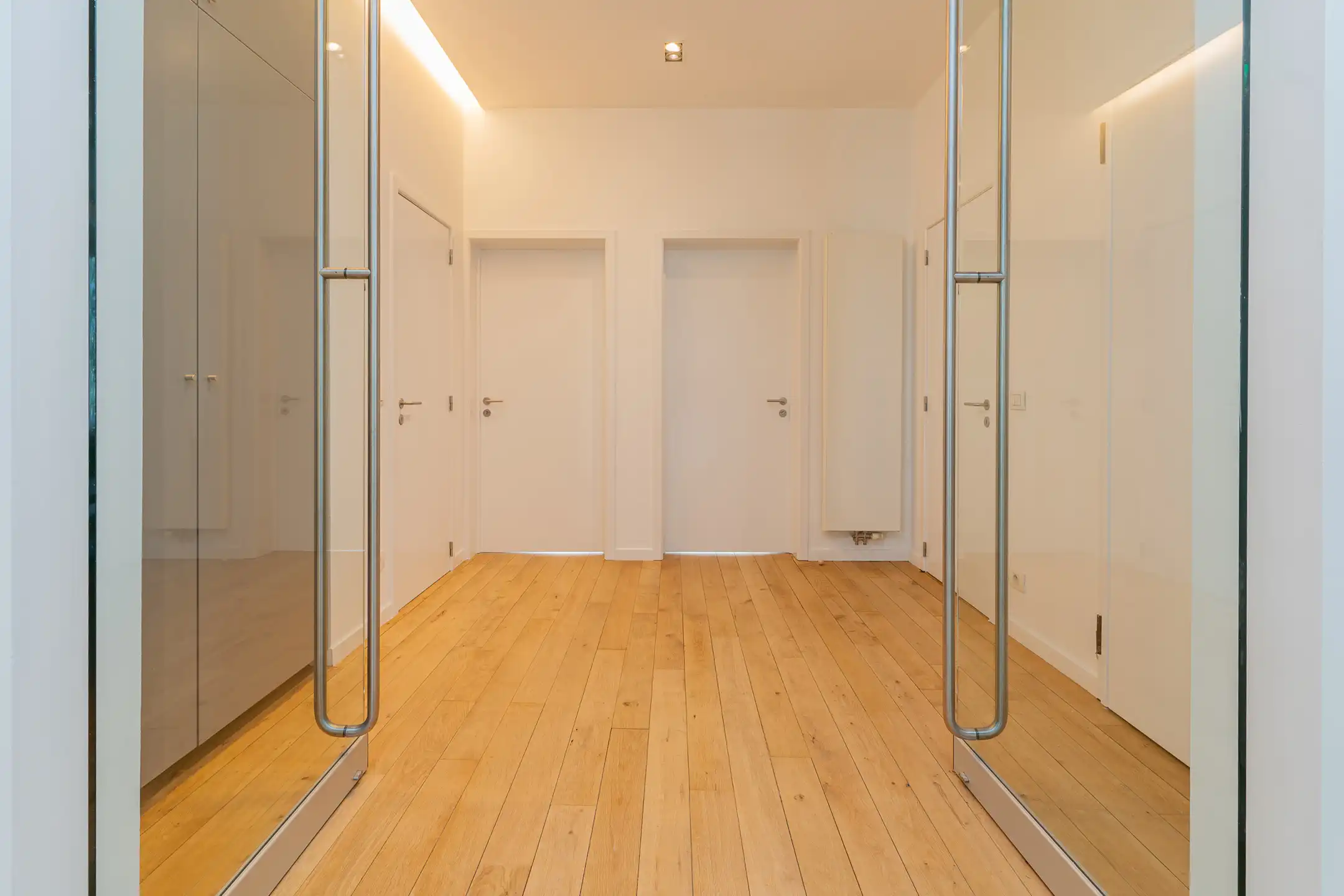 ANTWERP - Tweeslaapkamer appartement nabij de Vogelmarkt foto 5