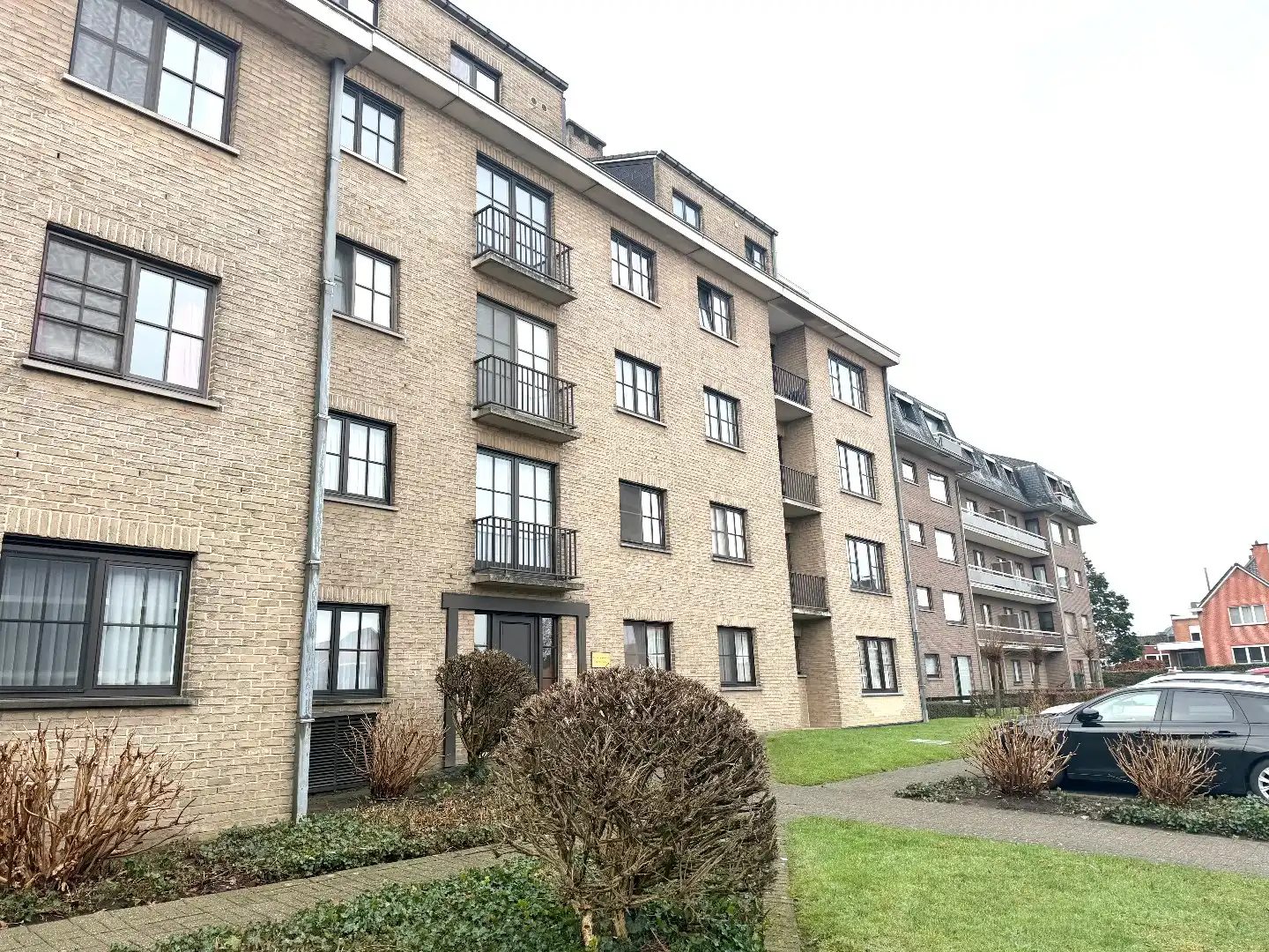 Instapklaar 2-slaapkamerappartement te koop in Harelbeke foto 22