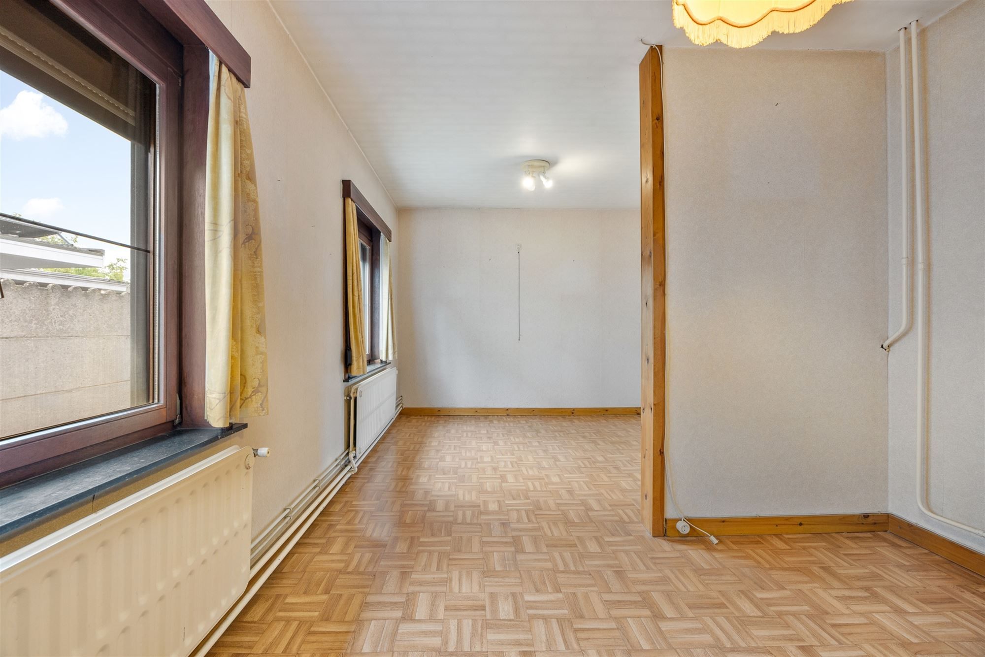 PERFECT ONDERHOUDEN GELIJKVLOERSE WONING OP IDEALE LIGGING foto 11