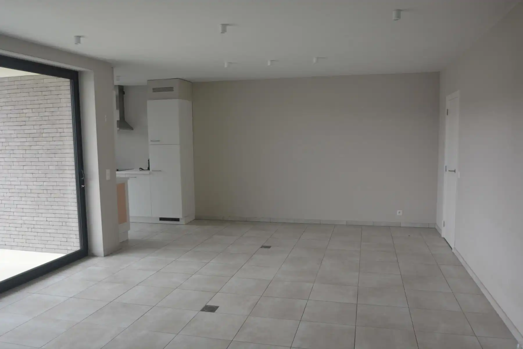 Ruim&energiezuinig 2-slpkmrappartement met terras en airco foto 7