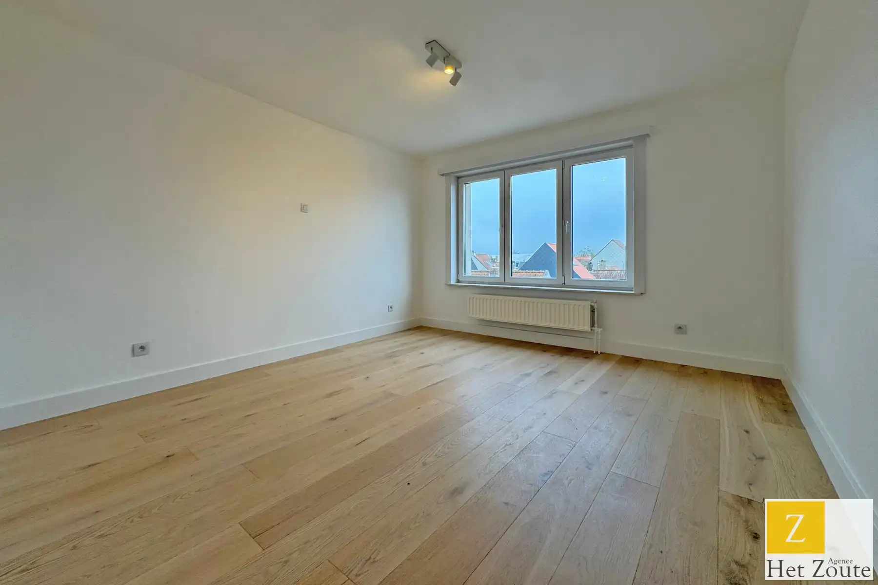 Vernieuwd hoekappartement in residentiële buurt te Knokke foto 6
