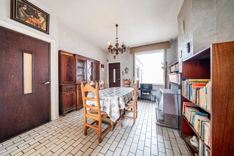 Centrum Izegem : Te renoveren woning in centrum Izegem foto 7