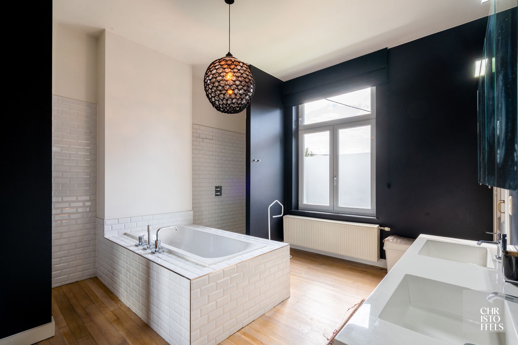 Herenhuis (535m²) met 6 slaapkamers op 19km van Maastricht! foto 9