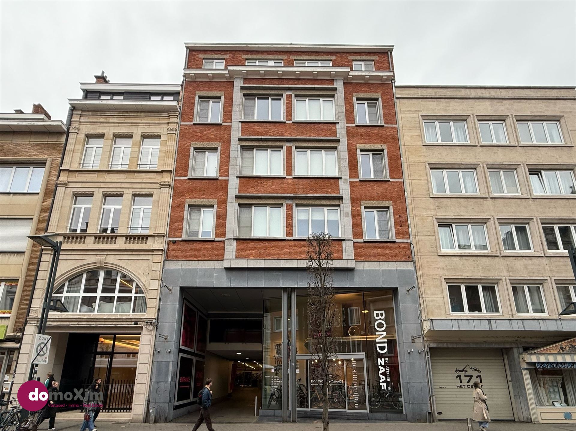 Moderne gemeubelde studio, geschikt voor één persoon, in het centrum van Leuven foto {{pictureIndex}}