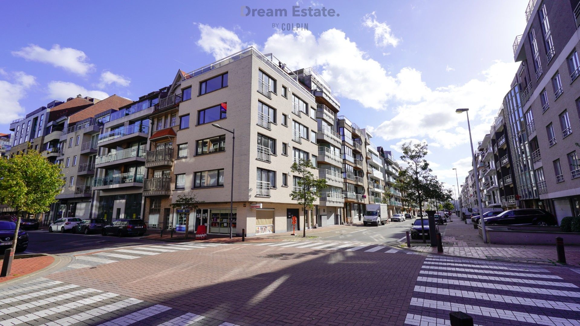 Prachtig gerenoveerd hoekappartement vlakbij het Rubensplein in Knokke centrum foto 12