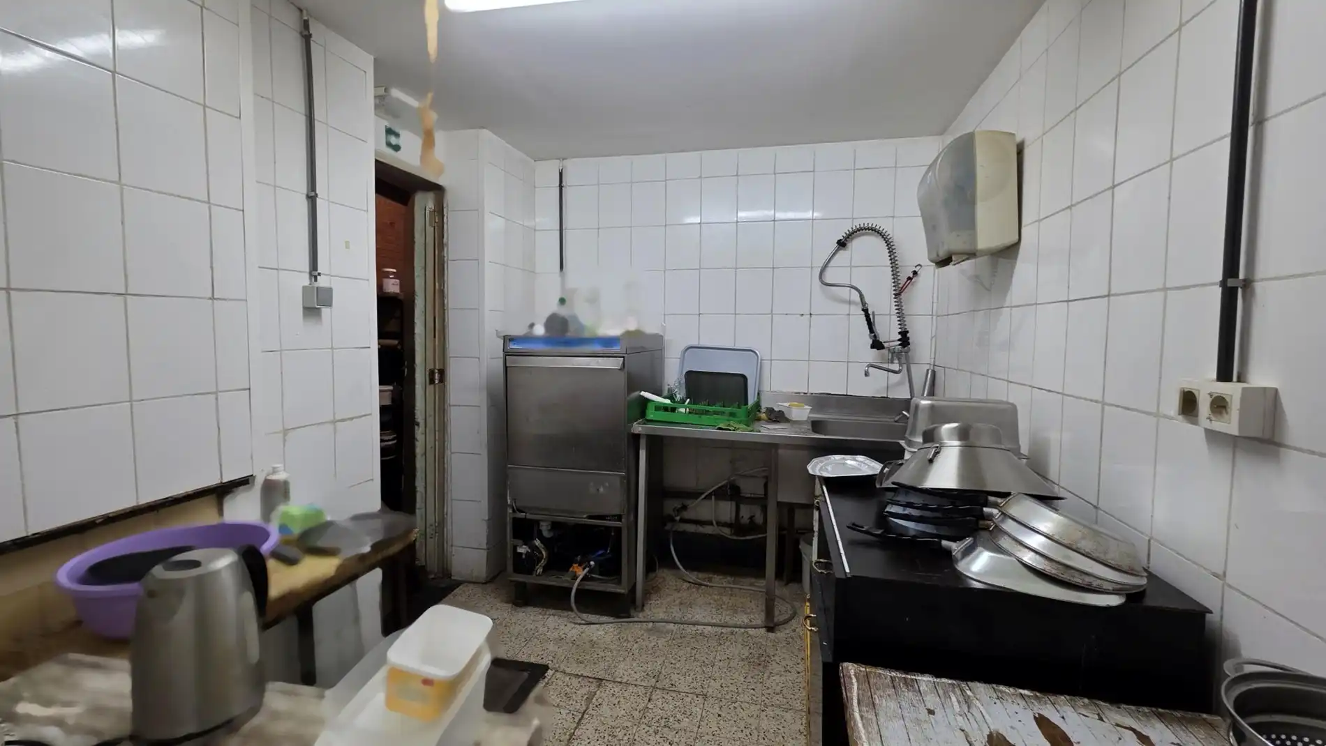 Verhuurd handelspand aan station Aarschot foto 8