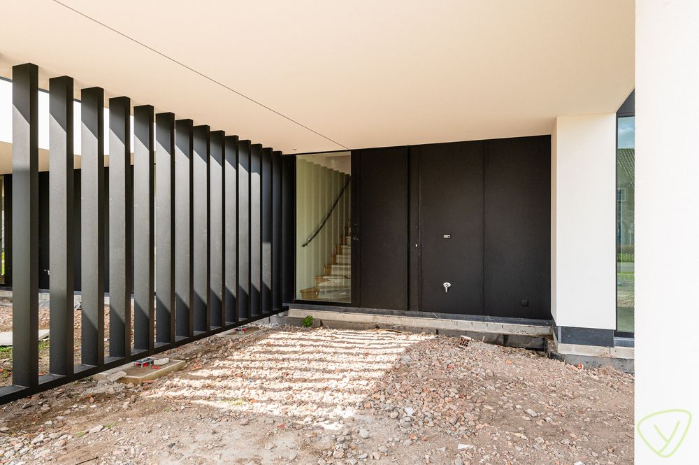 Prachtige nieuwbouwwoningen in een rustige verkaveling nabij het sportpark van Eeklo! foto 3