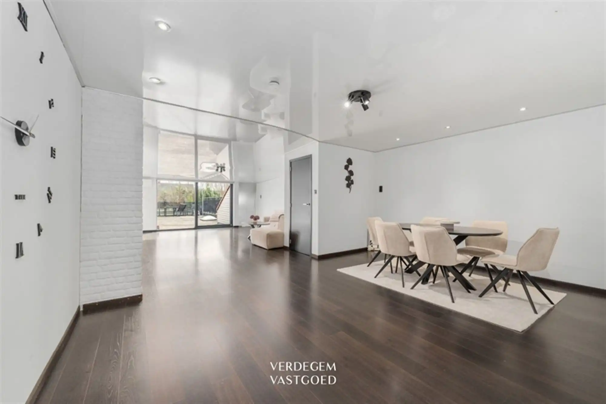 Handelsruimte of atelier met mooi woongedeelte in hartje Zelzate foto 2