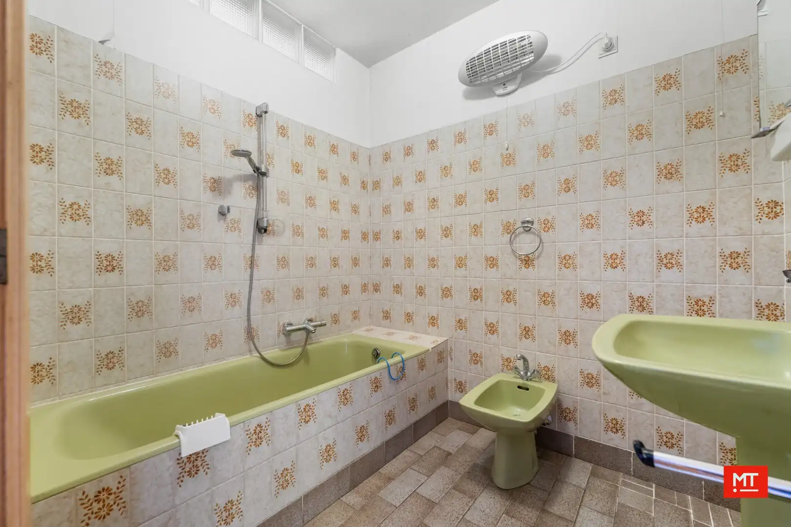 Kloeke, alleenstaande woning met 4 slaapkamers (+ mogelijk), Zuidgerichte tuin en garage foto 12