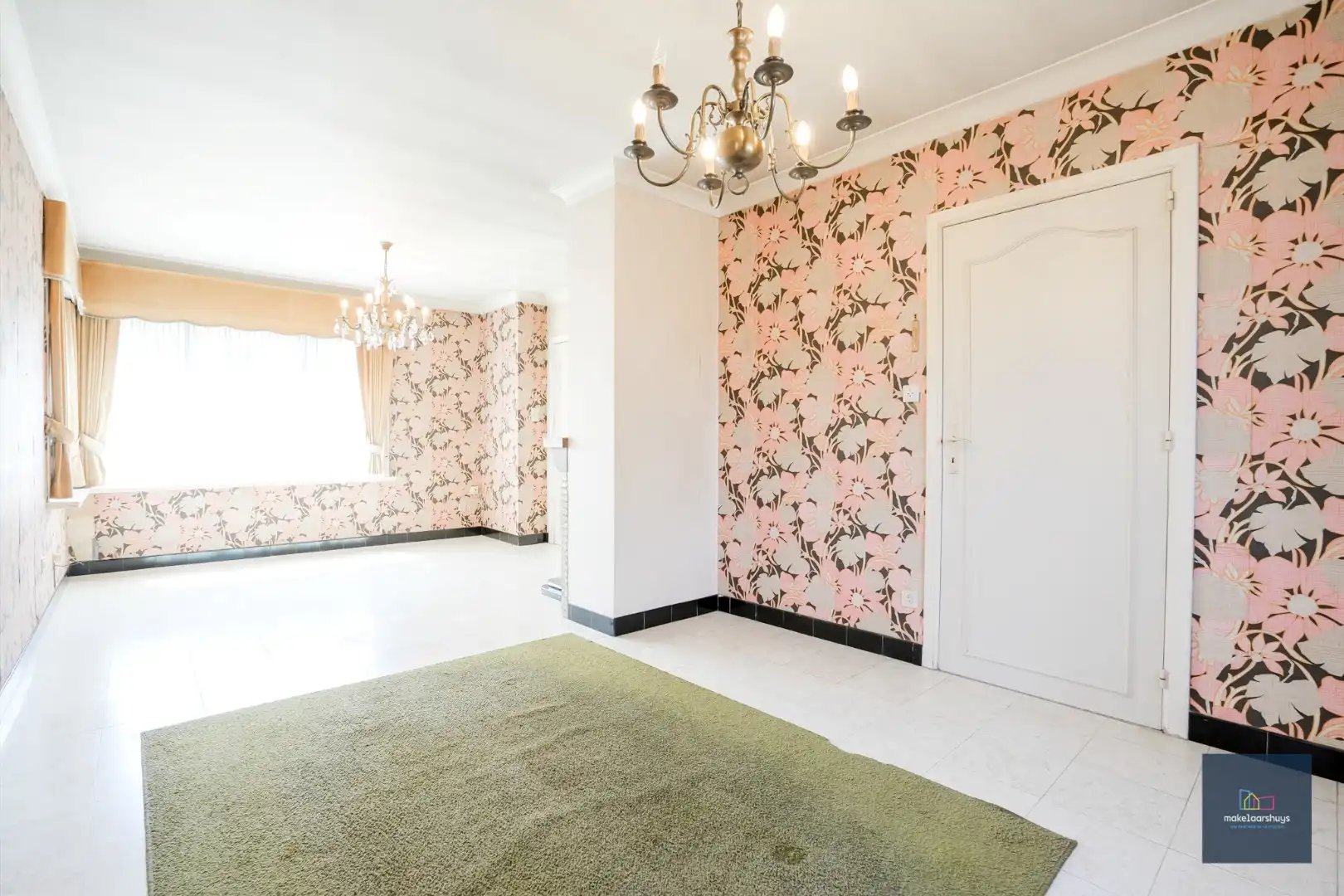 Te renoveren HOB met garage en bijgebouw op een mooi perceel foto 4