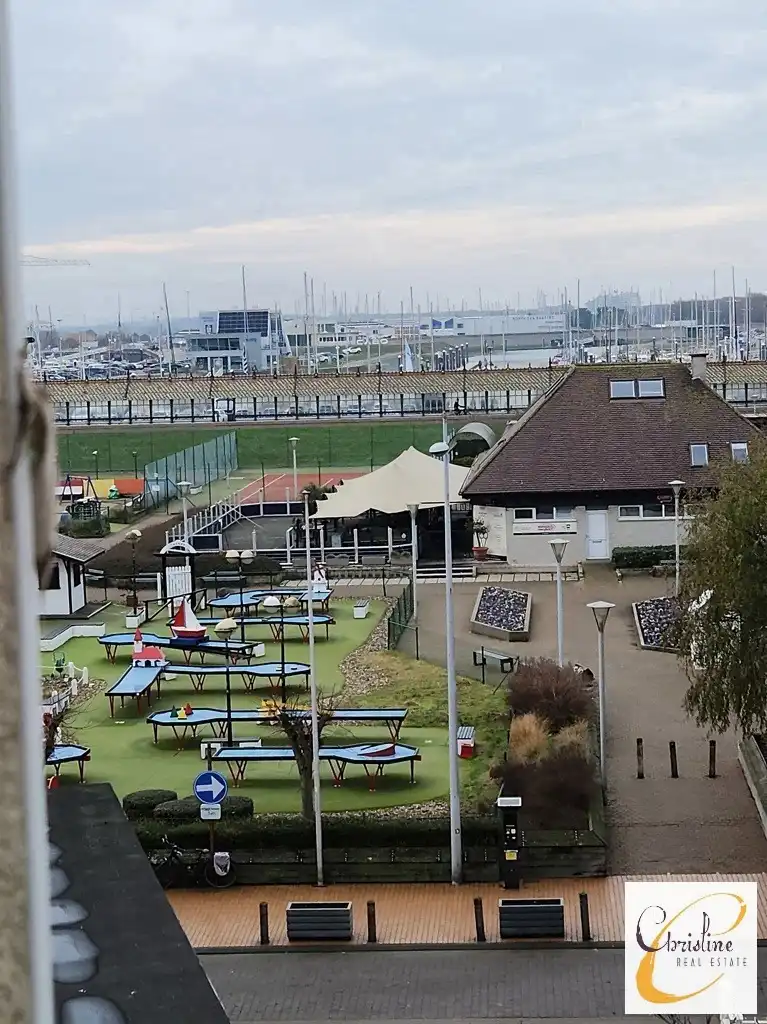 Karaktervol investeringspand op topligging in Blankenberge  foto 12